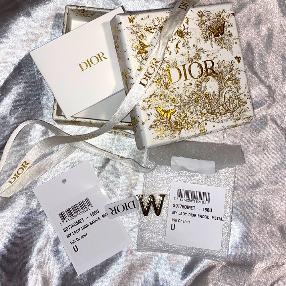 MY ABC DIOR LETTER W or M CHARM